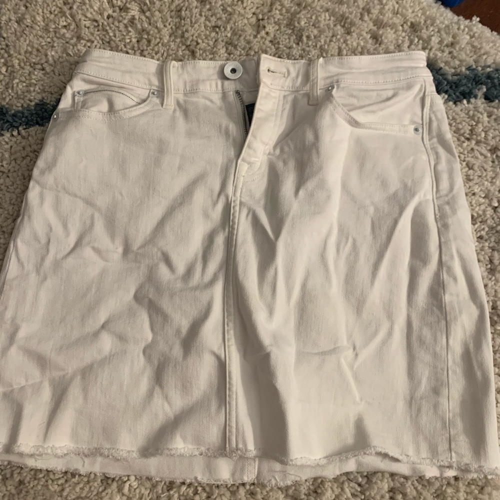 vineyard vines white jean skirt